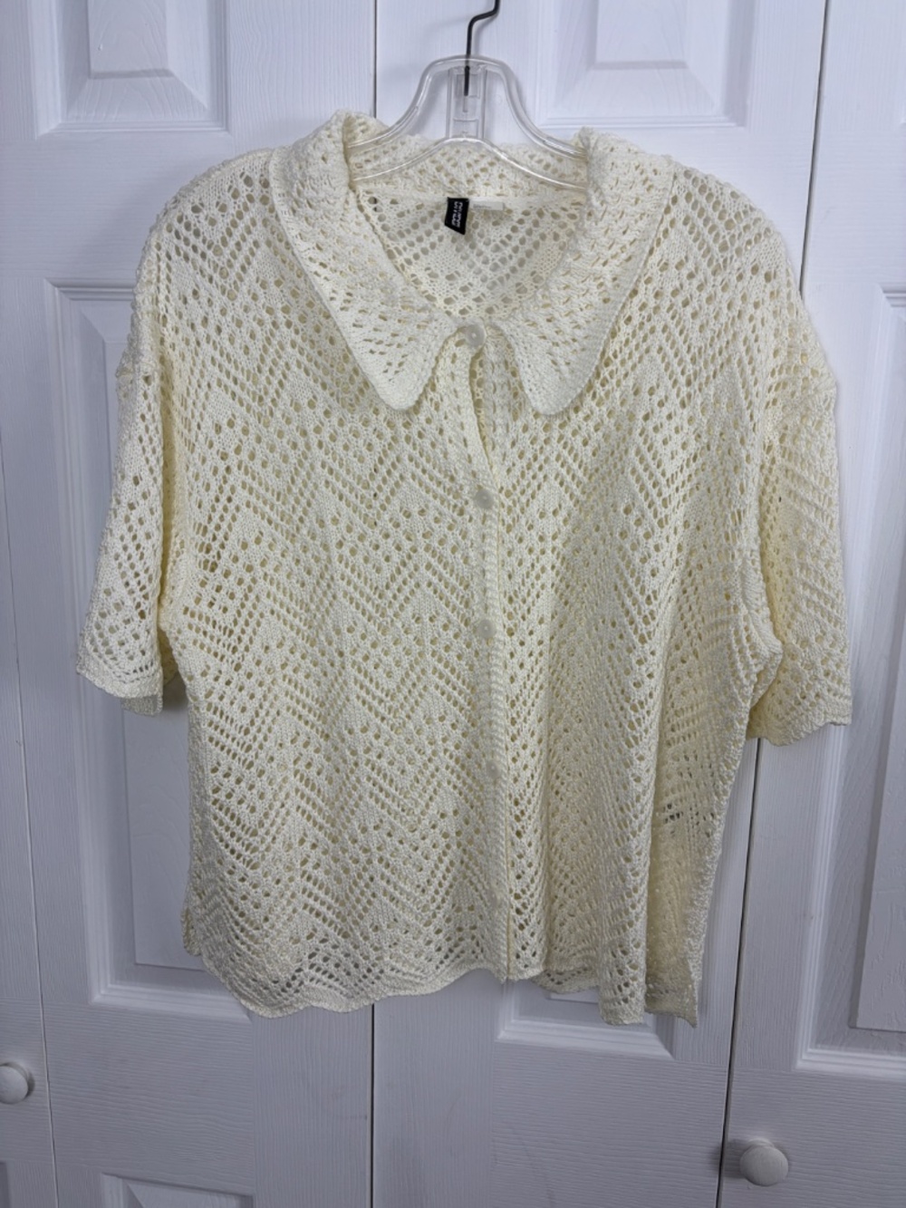 Divided Cream Crochet style short sleeve cardigan/ Top Size XL